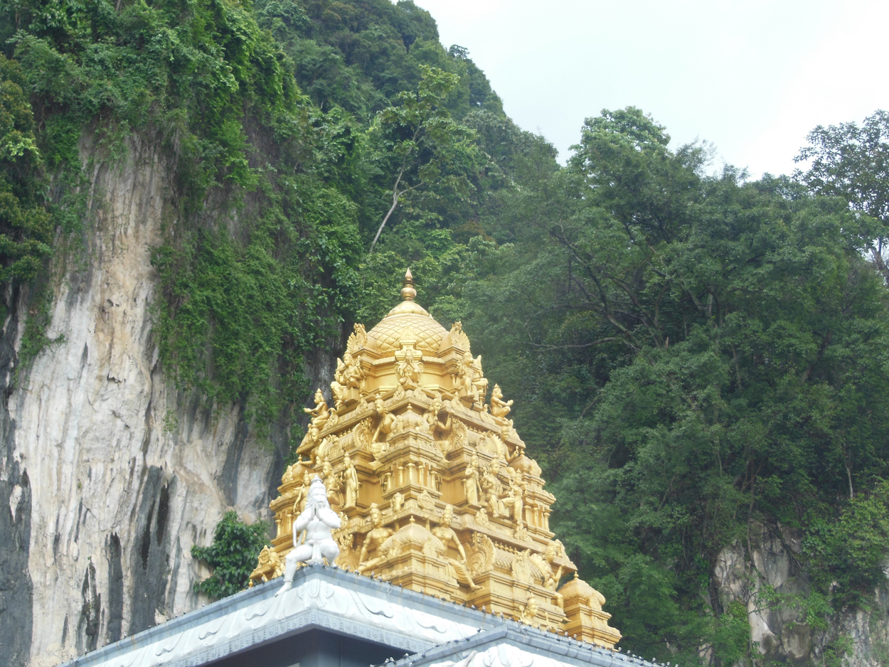 2013-11-03 Kuala Lumpur (Beim Tempel) 